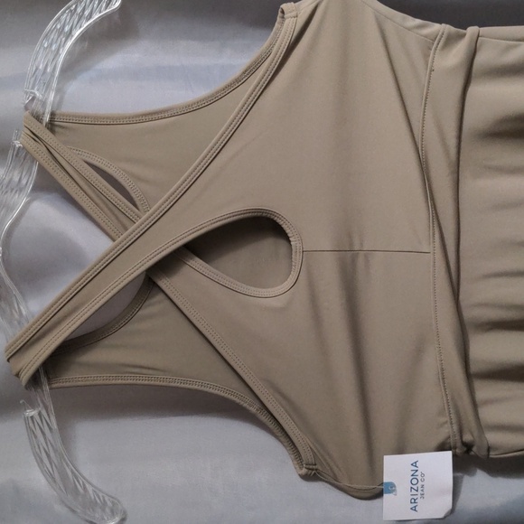 Arizona jean Co Athletic Dress W/ Built-in Shorts Removable Pads M - Picture 4 of 11